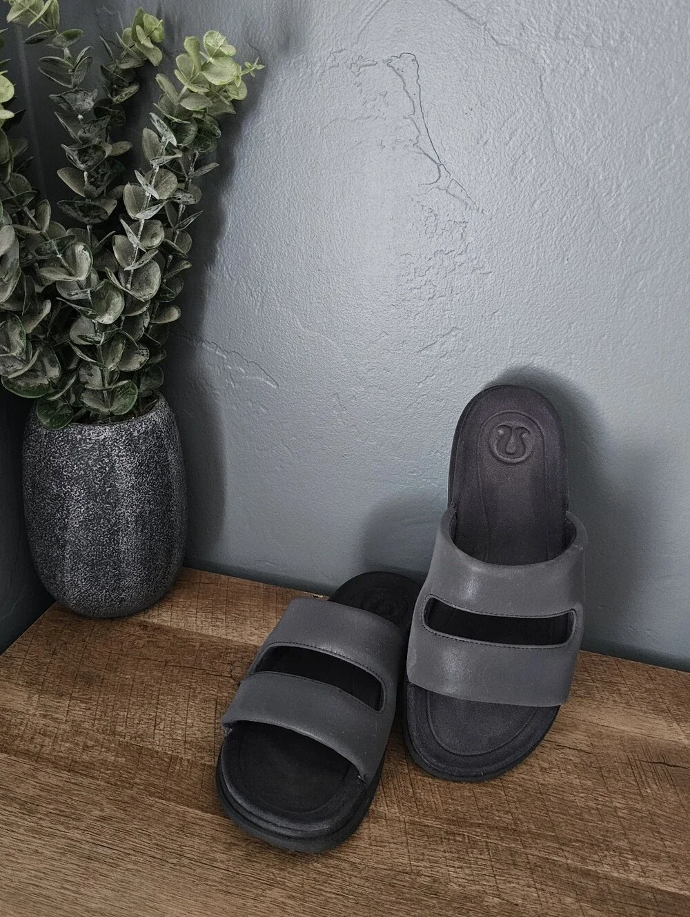 Lululemon Slides